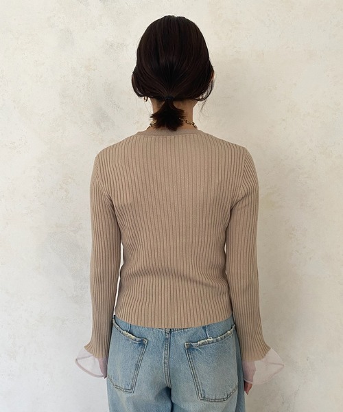 DouDou（ドゥドゥ）の「【WEB限定】 袖シアーニット（ニット/セーター・レディース・ベージュ/オフホワイト/ブラック・FREE）」の7枚目の写真