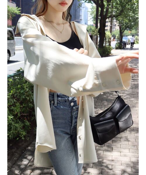 EVRIS（エヴリス）の「ワイドスリーブBIGシャツ（シャツ/ブラウス・レディース・カーキ/ベージュ/ホワイト・FREE）」の12枚目の写真