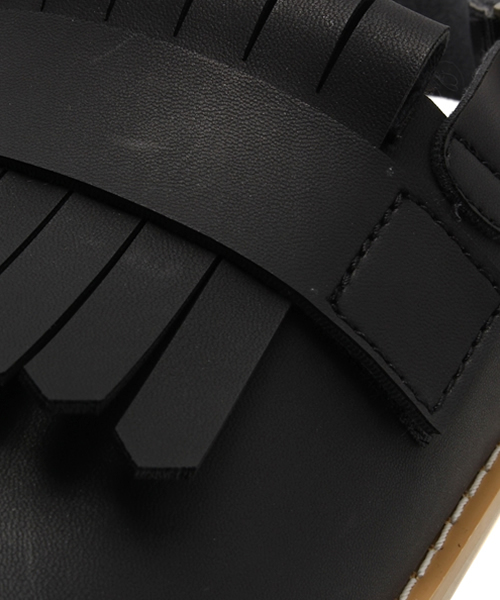 Kastane(カスタネ)の「【Kastane】フリンジサンダル(サンダル・レディース・ブラック/ブラウン/ベージュ・38/37/36)」の11枚目の写真