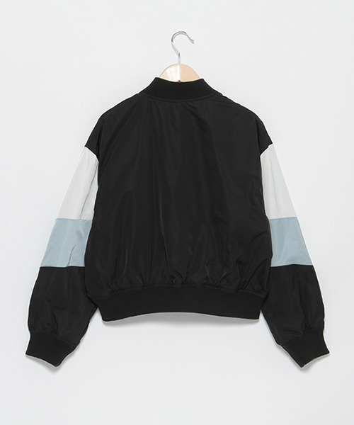 LOVETOXIC（ラブトキシック）の「リバーシブルブルゾン（ブルゾン・キッズ・カーキ/ブラック/アイボリー・M/L/S）」の8枚目の写真