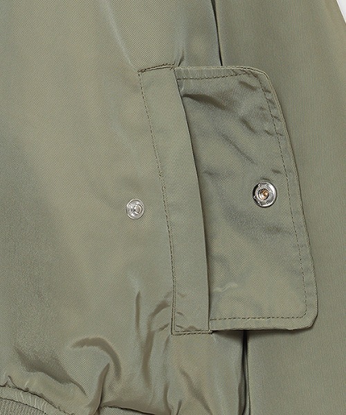 LOVETOXIC（ラブトキシック）の「リバーシブルブルゾン（ブルゾン・キッズ・カーキ/ブラック/アイボリー・M/L/S）」の10枚目の写真