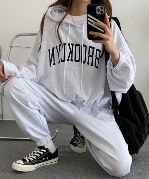 MYMOOD.（マイムード）の「【上下2点セット】カレッジロゴ フーディースウェットセットアップ ルームウェア（その他ルームウェア・レディース・ピンク/グレー/グリーン/ライトグレー/ブラック・FREE）」の14枚目の写真