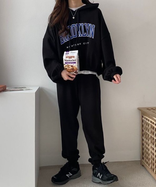 MYMOOD.（マイムード）の「【上下2点セット】カレッジロゴ フーディースウェットセットアップ ルームウェア（その他ルームウェア・レディース・ピンク/グレー/グリーン/ライトグレー/ブラック・FREE）」の7枚目の写真