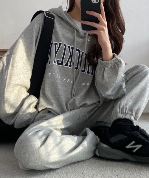 MYMOOD.（マイムード）の「【上下2点セット】カレッジロゴ フーディースウェットセットアップ ルームウェア（その他ルームウェア・レディース・ピンク/グレー/グリーン/ライトグレー/ブラック・FREE）」の19枚目の写真