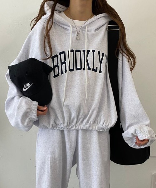 MYMOOD.（マイムード）の「【上下2点セット】カレッジロゴ フーディースウェットセットアップ ルームウェア（その他ルームウェア・レディース・ピンク/グレー/グリーン/ライトグレー/ブラック・FREE）」の10枚目の写真