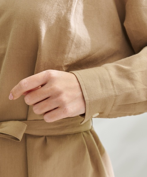 Arnold Palmer（アーノルドパーマー）の「ソフトコーデュロイ シャツ ワンピース（シャツワンピース・レディース・ベージュ/ブルー・S/L/M）」の4枚目の写真
