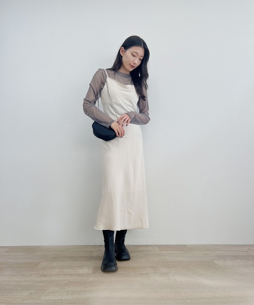 ISOOK(アイスー)の「【ISOOK / アイスー】サテンロングキャミワンピース / サテンワンピ ロング丈 キャミワンピ ドレス ZOZOTOWN限定(ワンピース・レディース・ブラック/アイボリー・FREE)」の11枚目の写真