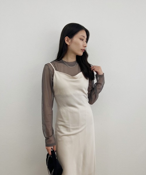 ISOOK(アイスー)の「【ISOOK / アイスー】サテンロングキャミワンピース / サテンワンピ ロング丈 キャミワンピ ドレス ZOZOTOWN限定(ワンピース・レディース・ブラック/アイボリー・FREE)」の10枚目の写真