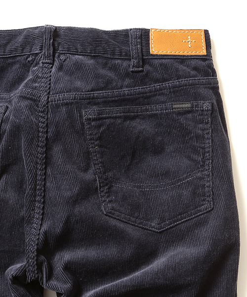 BEAMS PLUS（ビームスプラス）の「BEAMS PLUS / コーデュロイ スリム5ポケットパンツ（その他パンツ・メンズ・オフホワイト/ネイビー/グレー/ライトブラウン・SMALL/MEDIUM/LARGE/X-SMALL/X-LARGE）」の12枚目の写真