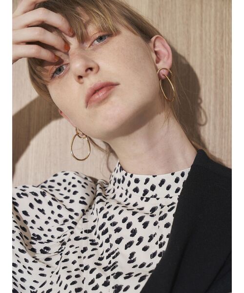 ELENDEEK（エレンディーク）の「ベンディングピアス（ピアス（両耳用）・レディース・ゴールド/シルバー・FREE）」の12枚目の写真