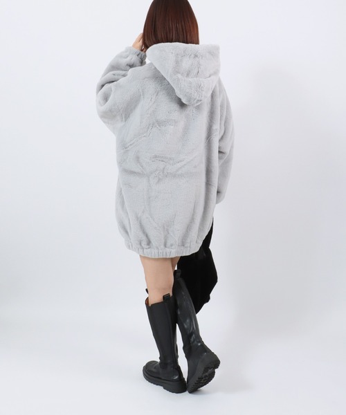 Salong hameu(サロン ハミュー)の「フェイクファー ジップアップパーカー ジャケットブルゾン レディース/ファーコート(ブルゾン・レディース・ベージュ/モカ/ブラック/グレー/ダークブラウン・L/M)」の20枚目の写真
