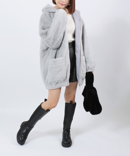 Salong hameu(サロン ハミュー)の「フェイクファー ジップアップパーカー ジャケットブルゾン レディース/ファーコート(ブルゾン・レディース・ベージュ/モカ/ブラック/グレー/ダークブラウン・L/M)」の12枚目の写真