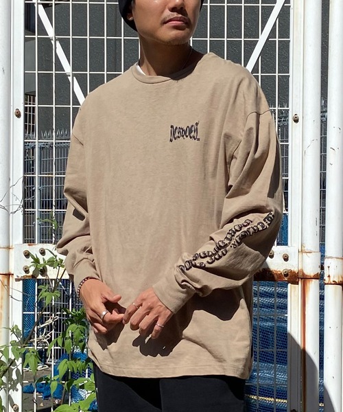 DC（ディーシー）の「DC/ディーシー ロンT バックプリント スリーブプリント ヘビーウェイト DLT241014（Tシャツ/カットソー・メンズ・ブラック/ホワイト/ベージュ・M/XL/L）」の5枚目の写真