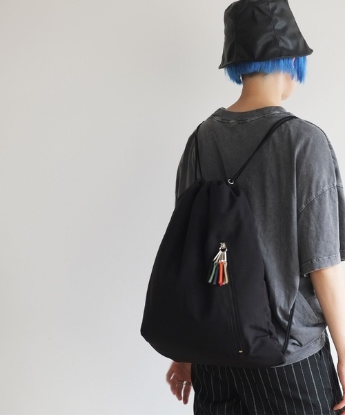 COMMON WARE（コモンウェアー）の「EM:cheek knapsack チークナップサック（バックパック/リュック・レディース・ブラック/グリーン/ピンク/イエロー・FREE）」の2枚目の写真