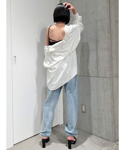 GYDA（ジェイダ）の「ハイウエスト タックジョガー デニムパンツ（デニムパンツ・レディース・ライトブルー/ブルー・SMALL/MEDIUM）」の7枚目の写真