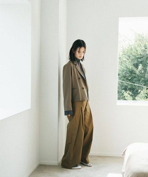 marjour(マージュール)の「SHEER HIGHNECK TOPS(Tシャツ/カットソー・レディース・アイボリー/チャコールグレー・M)」の16枚目の写真