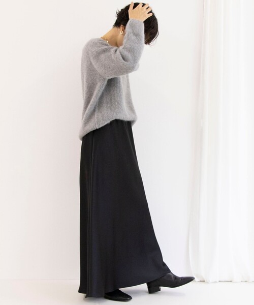 Rie Miller（リエミラー）の「ブルーFOX Vネックプルオーバーニット（ニット/セーター・レディース・ライトグレー/ブラウン/ネイビー・38）」の13枚目の写真