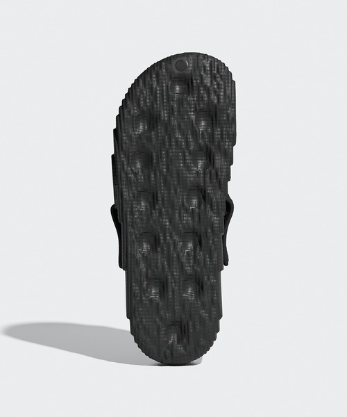 adidas（アディダス）の「アディレッタ 22 XLG サンダル / Adilette 22 XLG Slides / 厚底サンダル / アディダスオリジナルス adidas Originals（サンダル・レディース・ブラック×ブラック/ホワイト/ベージュ/ブラウン/ブラック/ピンク・25.5cm/23.5cm/24.5cm/27.5cm/22.5cm/26.5cm）」の8枚目の写真