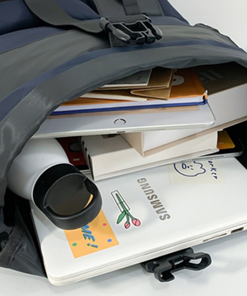 aimoha(アイモハ)の「aimoha outdoorユニセックスリュック(バックパック/リュック・レディース・ネイビー/ブラック・FREE)」の15枚目の写真