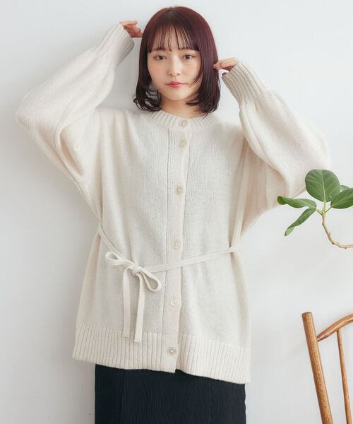 RETRO GIRL（レトロガール）の「共ベルト付BIGカーデ（ニット/セーター・レディース・ブルー/ライトグレー/ピンク/ナチュラル・FREE）」の17枚目の写真