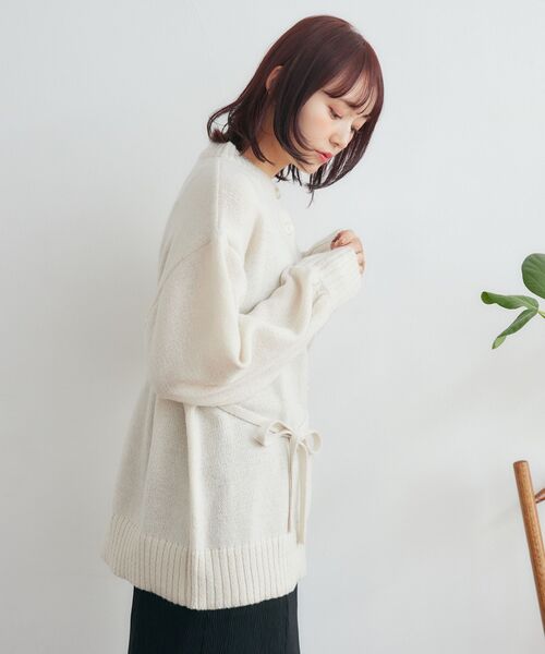 RETRO GIRL（レトロガール）の「共ベルト付BIGカーデ（ニット/セーター・レディース・ブルー/ライトグレー/ピンク/ナチュラル・FREE）」の18枚目の写真