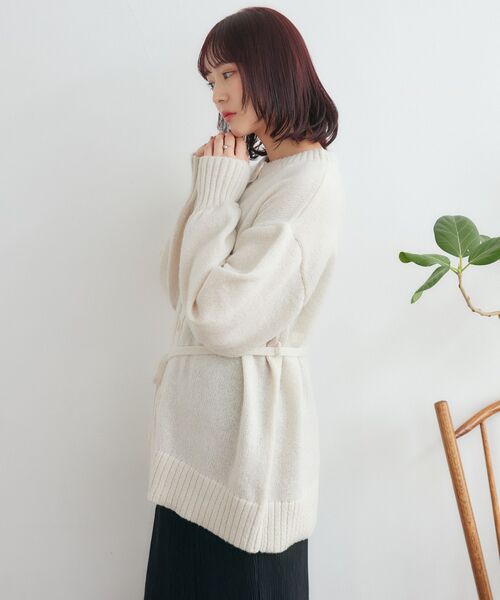 RETRO GIRL（レトロガール）の「共ベルト付BIGカーデ（ニット/セーター・レディース・ブルー/ライトグレー/ピンク/ナチュラル・FREE）」の19枚目の写真