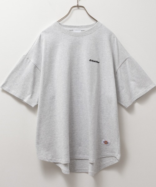 Dickies(ディッキーズ)の「Dickies ディッキーズ バック刺繍裾ラウンドチュニック半袖Tシャツ(Tシャツ/カットソー・レディース・オートミール/ホワイト/チャコールグレー/サックスブルー・フリー)」の7枚目の写真