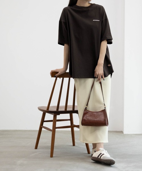 Dickies(ディッキーズ)の「Dickies ディッキーズ バック刺繍裾ラウンドチュニック半袖Tシャツ(Tシャツ/カットソー・レディース・オートミール/ホワイト/チャコールグレー/サックスブルー・フリー)」の20枚目の写真