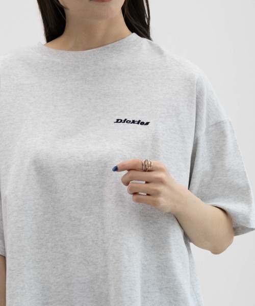 Dickies(ディッキーズ)の「Dickies ディッキーズ バック刺繍裾ラウンドチュニック半袖Tシャツ(Tシャツ/カットソー・レディース・オートミール/ホワイト/チャコールグレー/サックスブルー・フリー)」の22枚目の写真