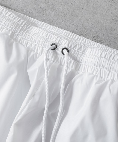 ecko unltd.（エコーアンリミテッド）の「【ecko unltd.】 ナイロン テック 裏メッシュ パンツ 【セットアップ可】（その他パンツ・メンズ・ブラック/ホワイト・X-LARGE/LARGE/MEDIUM）」の8枚目の写真