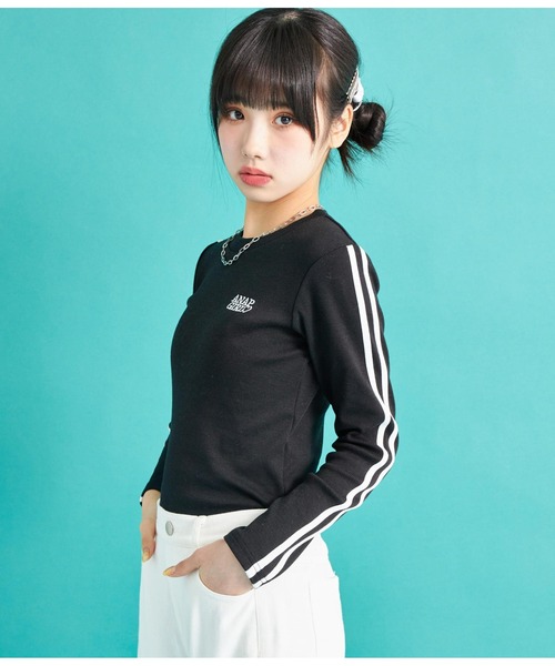 ANAP GｉRL（アナップガール）の「袖ライン入りリブトップス（Tシャツ/カットソー・キッズ・ブラック×ホワイト/ブラック/ホワイト・S/M/XS）」の10枚目の写真