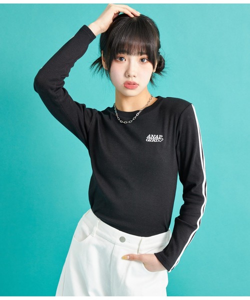 ANAP GｉRL（アナップガール）の「袖ライン入りリブトップス（Tシャツ/カットソー・キッズ・ブラック×ホワイト/ブラック/ホワイト・S/M/XS）」の11枚目の写真