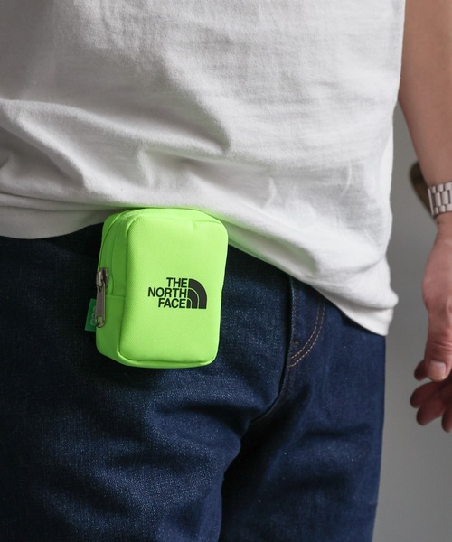 THE NORTH FACE（ザノースフェイス）の「【THE NORTH FACE / ザ・ノース・フェイス】WL MINI POUCH /ミニ ウエストポーチ カラビナ付（ボディバッグ/ウエストポーチ・メンズ・ブラック/アイボリー/ライトグリーン/ライトピンク・FREE）」の3枚目の写真