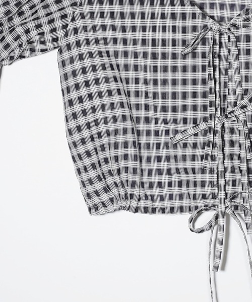 MILKFED.(ミルクフェド)の「SHEER PLAID BLOUSE(シャツ/ブラウス・レディース・ブラック/オフホワイト/ライトグリーン・ONE SIZE)」の7枚目の写真