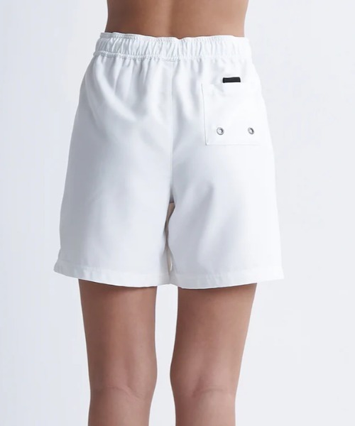 ROXY（ロキシー）の「LUNCH CALM COLOR/ロキシーウエストゴムボードショーツ・サーフトランクス (水着)（水着・レディース・ブラック/ホワイト/ネイビー・SMALL/MEDIUM/LARGE）」の7枚目の写真