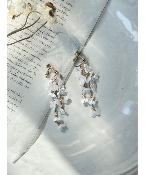 ランタナのクリアイヤリング（イヤリング）｜m.soeur（エムスール）