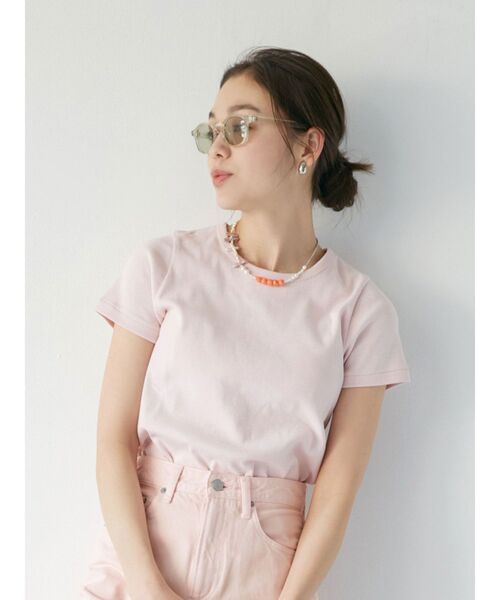 Ungrid（アングリッド）の「カラーフィットTee（Tシャツ/カットソー・レディース・ブラック/ピンク/グリーン/オフホワイト・FREE）」の4枚目の写真