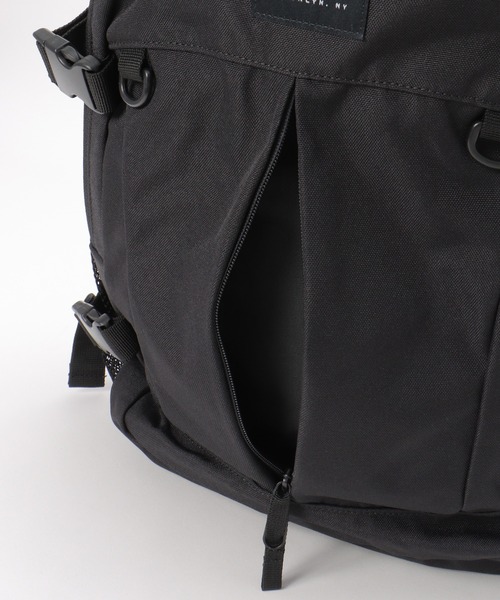 YAKPAK（ヤックパック）の「【YAKPAK】STORAGE BACKPACK　大容量/A4B4収納可（バックパック/リュック・メンズ・ブラック・ﾌﾘ-）」の14枚目の写真