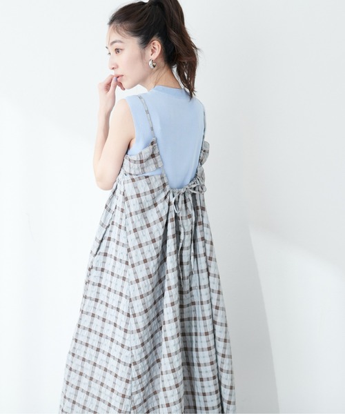 natural couture(ナチュラルクチュール)の「バックオープンワンピース(ワンピース・レディース・ブルー/グレー/ブラック/ベージュ・FREE)」の3枚目の写真