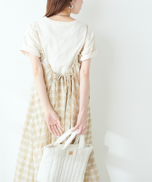 natural couture(ナチュラルクチュール)の「バックオープンワンピース(ワンピース・レディース・ブルー/グレー/ブラック/ベージュ・FREE)」の19枚目の写真