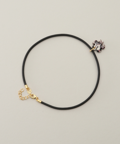 JOURNAL STANDARD(ジャーナルスタンダード)の「【SANDRALEXANDRA】Black and White Clover Ch CLOVER LEATHER CORD(チョーカー・レディース・ネイビー/ブラック・FREE)」の4枚目の写真