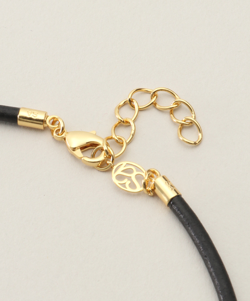 JOURNAL STANDARD(ジャーナルスタンダード)の「【SANDRALEXANDRA】Black and White Clover Ch CLOVER LEATHER CORD(チョーカー・レディース・ネイビー/ブラック・FREE)」の5枚目の写真