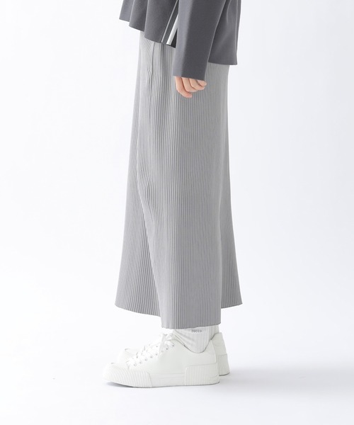 ZUCCa（ズッカ）の「リサイクルPEニット / スカート / (O)（スカート・レディース・グリーン/ブラック/グレー・M size）」の4枚目の写真