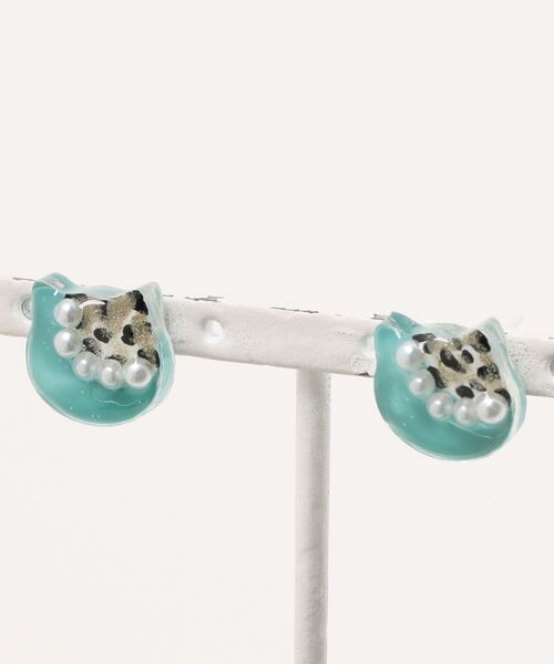 tone（トーン）の「【kun】猫ねこデザインピアス(MA)（ピアス（両耳用）・レディース・ピンク/グレー/ターコイズブルー/オレンジ/イエロー/ブラウン/ピンクベージュ・FREE）」の3枚目の写真