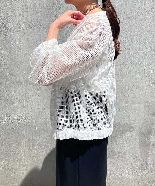 COLLAGE GALLARDAGALANTE（コラージュガリャルダガランテ）の「スクエアメッシュブルゾン（ブルゾン・レディース・オフホワイト/ネイビー・FREE）」の19枚目の写真