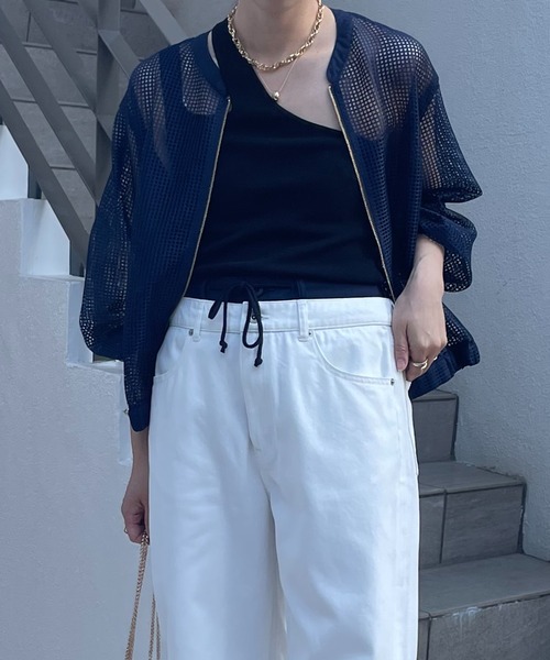 COLLAGE GALLARDAGALANTE（コラージュガリャルダガランテ）の「スクエアメッシュブルゾン（ブルゾン・レディース・オフホワイト/ネイビー・FREE）」の15枚目の写真