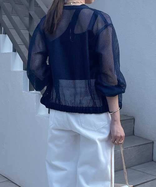 COLLAGE GALLARDAGALANTE（コラージュガリャルダガランテ）の「スクエアメッシュブルゾン（ブルゾン・レディース・オフホワイト/ネイビー・FREE）」の17枚目の写真