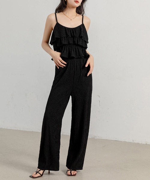 DAY CLOSET(デイ クローゼット)の「レディース ティアードフリルキャミ+ストレッチパンツセットアップ 上下2点セット(セットアップ・レディース・ブラック/ピンク/ベージュ/マスタード・FREE)」の2枚目の写真