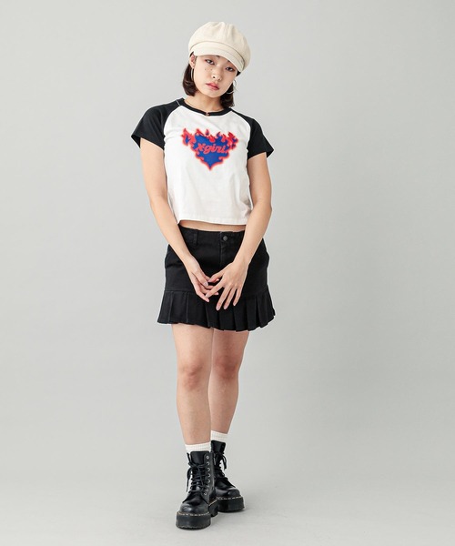 X-girl（エックスガール）の「BURNING HEART RAGLAN S/S BABY TEE（Tシャツ/カットソー・レディース・ブラック/ホワイト/パープル・S/M）」の8枚目の写真