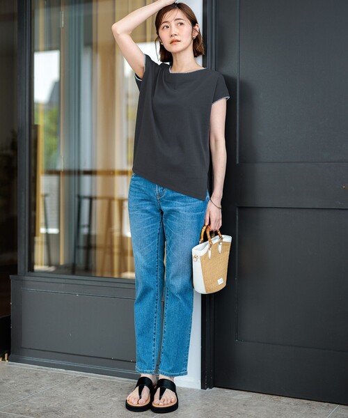 23区 L(ニジュウサンクオオキイサイズ)の「【洗える】トリミングジャージー カットソー(Tシャツ/カットソー・レディース・ホワイト系/ベージュ系/ブラック系・46/44)」の7枚目の写真